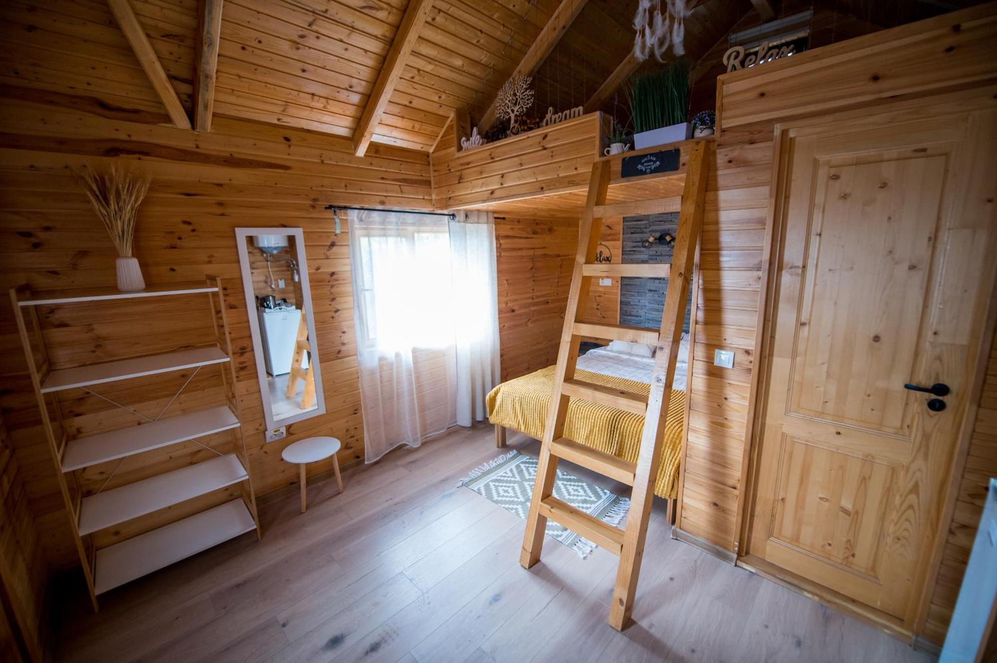 Zenyt Home Turda Luaran gambar